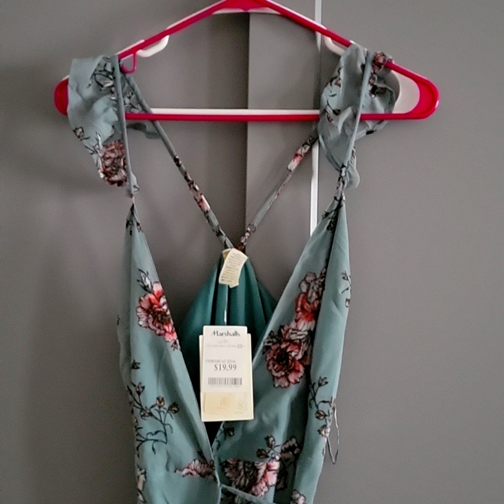 Japna - Medium - floral wrap hilo dress